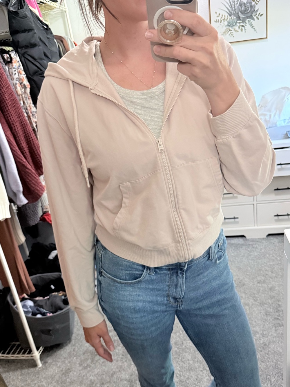 A&F Light pink cropped zipped hoodie